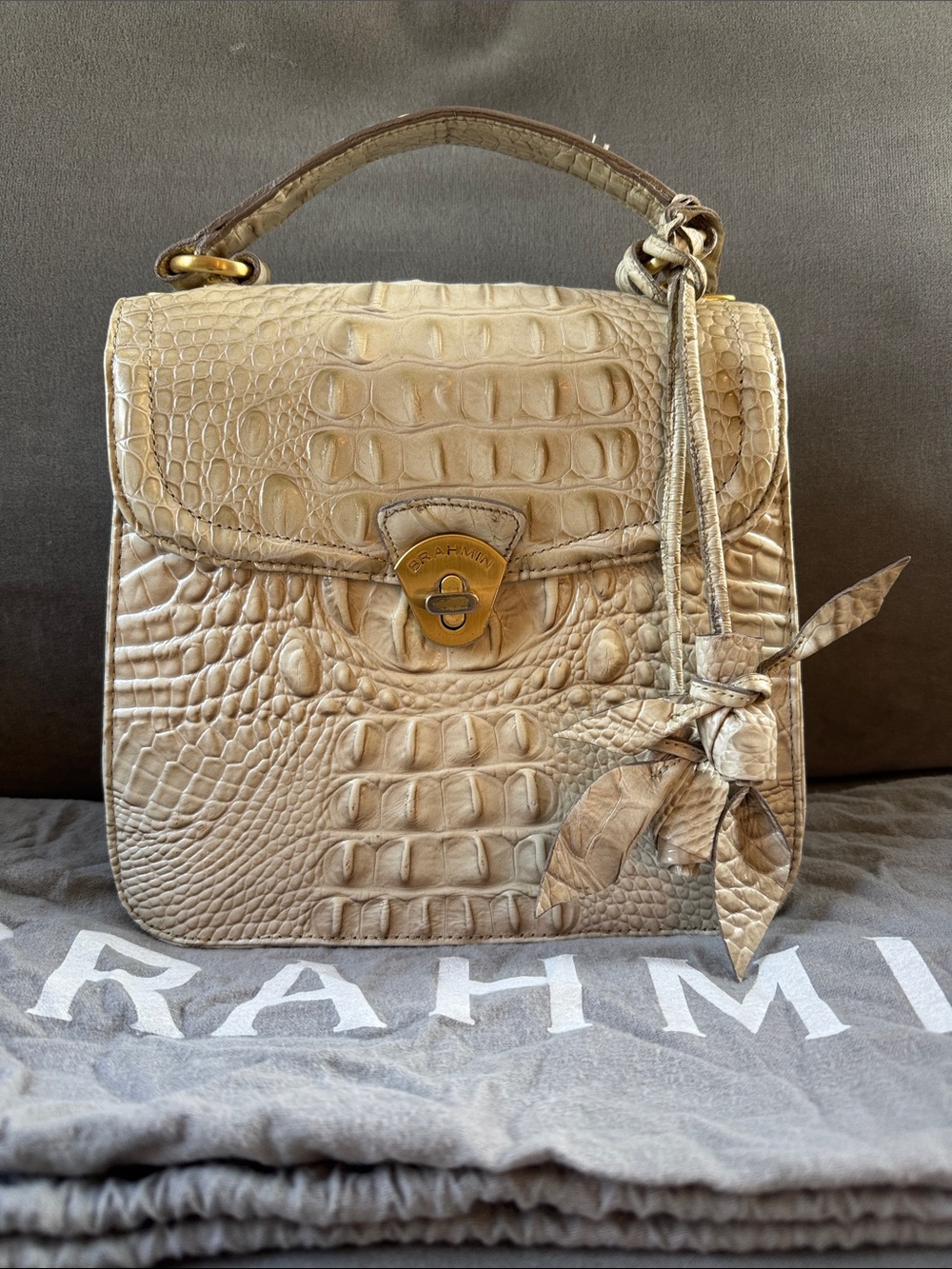 🔥 Brahmin Cream Melbourne Croc-Embossed Leather Satchel Bag - Convertible